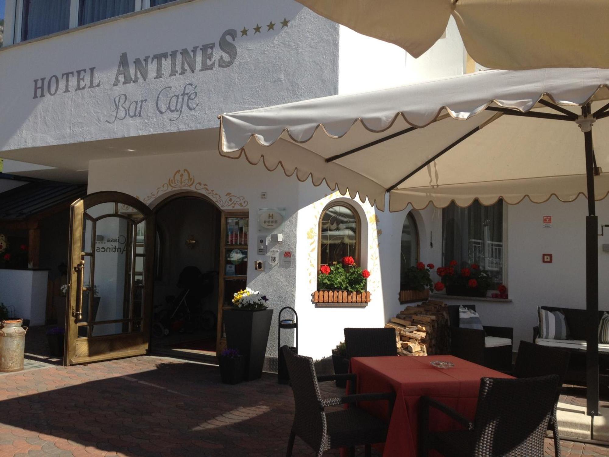 Hotel Antines Ла-Вілла Екстер'єр фото