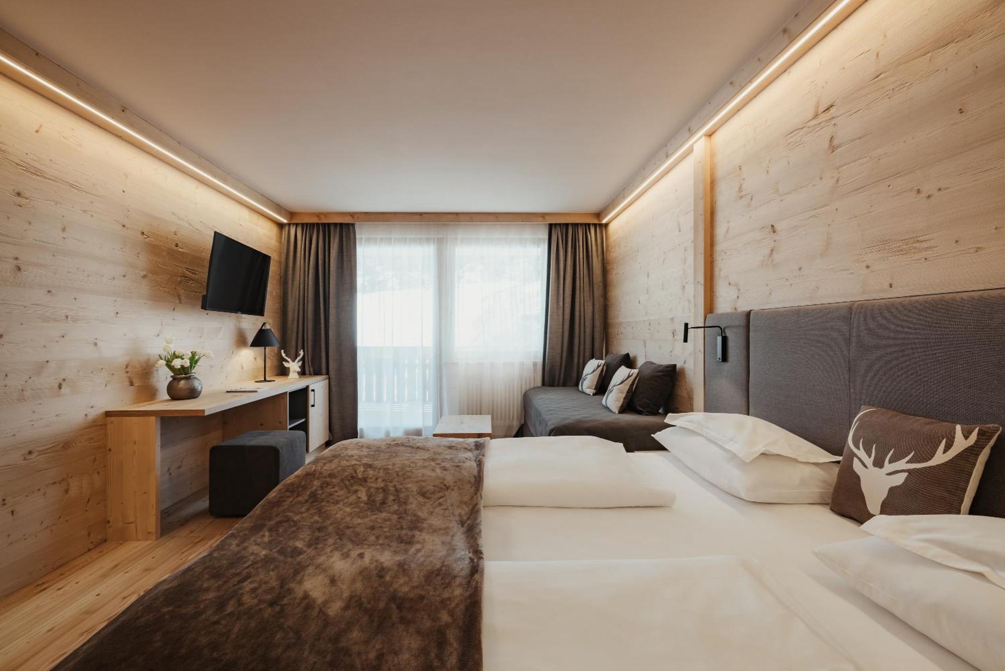 Hotel Antines Ла-Вілла Екстер'єр фото